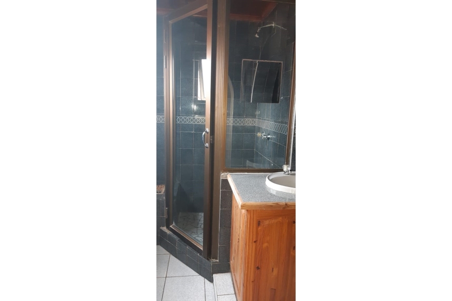 11 Bedroom Property for Sale in Quigney Eastern Cape